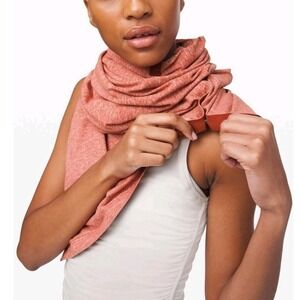 Lululemon Vinyasa Snap Button Convertible Customizable Infinity Scarf Wrap Red